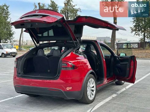 Tesla Model X 2020 - фото 16