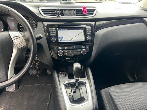 Nissan Qashqai 2017 белый - фото 28