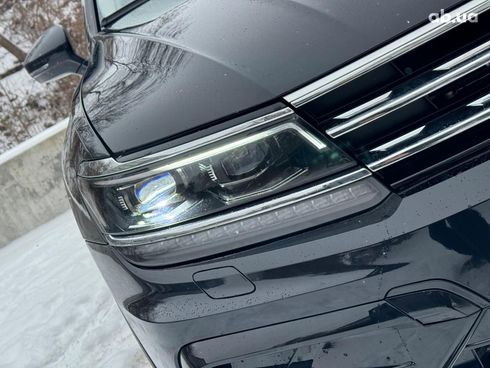 Volkswagen Tiguan 2019 черный - фото 6
