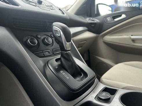 Ford Escape 2014 - фото 26