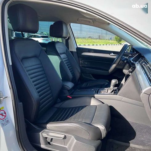 Volkswagen passat alltrack 2018 - фото 22