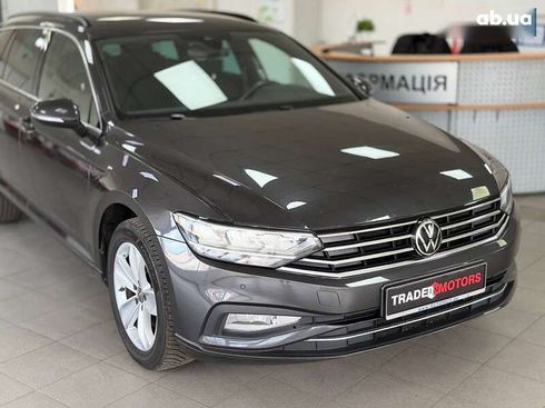Volkswagen Passat 2020 - фото 2