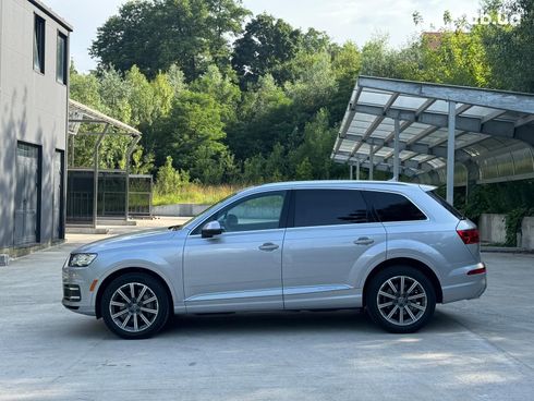 Audi Q7 2018 серый - фото 20