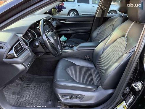 Toyota Camry 2020 - фото 14