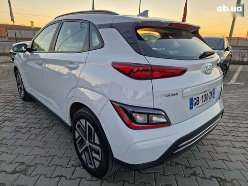 Hyundai Kona Electric 2021 - фото 9