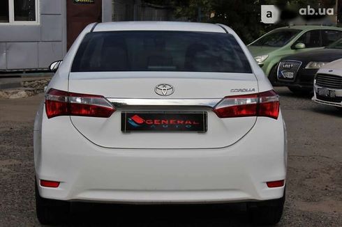 Toyota Corolla 2017 - фото 4