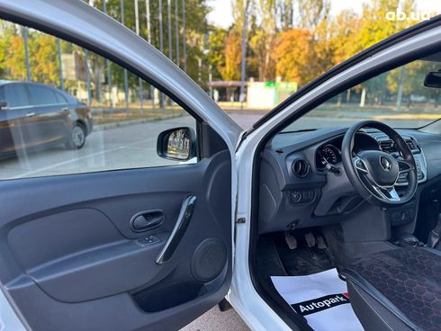 Renault Sandero 2021 белый - фото 21