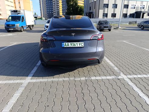 Tesla Model Y 2023 серый - фото 16