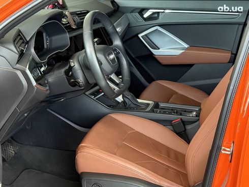 Audi Q3 2023 оранжевый - фото 11