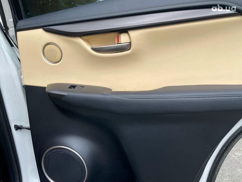Lexus NX 2016 белый - фото 35
