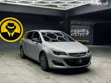Продаж вживаних Opel Astra 2013 року в Чернівцях - купити на Автобазарі