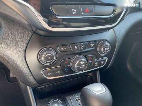 Jeep Cherokee 2019 - фото 18