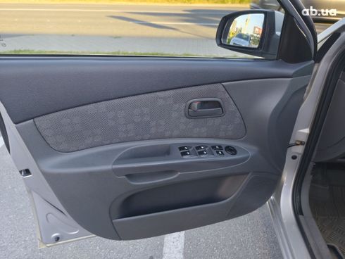 Kia Rio 2008 серебристый - фото 13