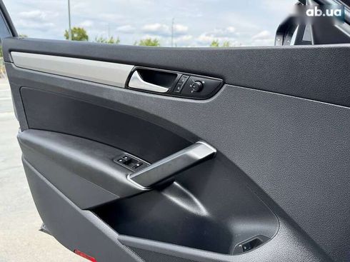 Volkswagen Passat 2021 - фото 25