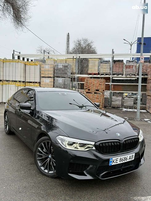 BMW 5 серия 2017 - фото 2