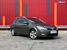 Продаж вживаних Kia Cee'd 2011 року - купити на Автобазарі