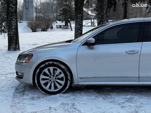 Volkswagen Passat 2013 серый - фото 11