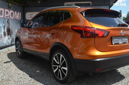 Nissan Rogue 2017 оранжевый - фото 6