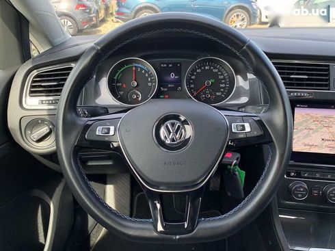 Volkswagen e-Golf 2020 - фото 19