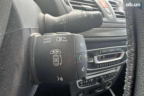Renault Megane 2011 - фото 18