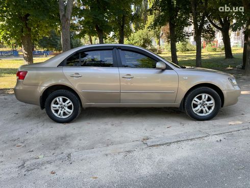 Hyundai Sonata 2007 бежевый - фото 7
