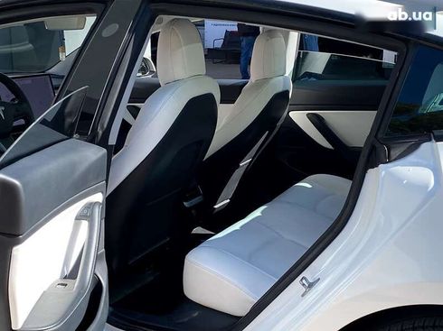 Tesla Model 3 2020 - фото 14