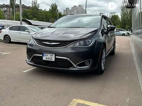 Chrysler Pacifica 2017 - фото 5