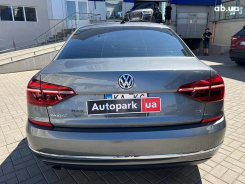 Volkswagen Passat 2018 серый - фото 5