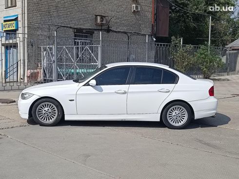BMW 3 серия 2005 белый - фото 4
