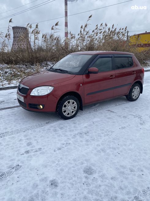 Skoda Fabia 2008 вишневый - фото 6