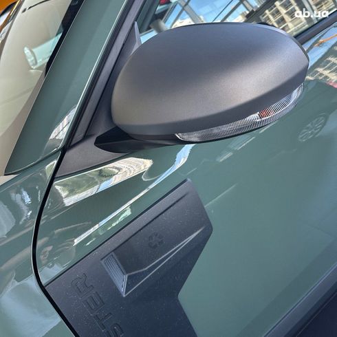 Renault Duster 2025 зеленый - фото 19