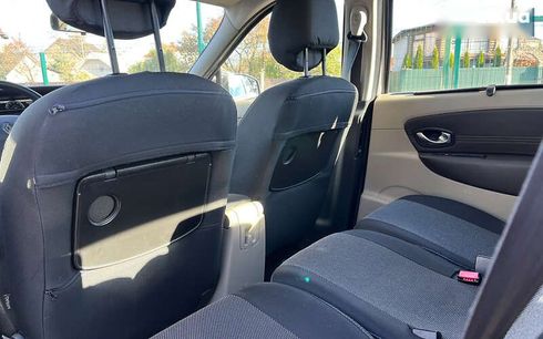 Renault Scenic 2010 - фото 14