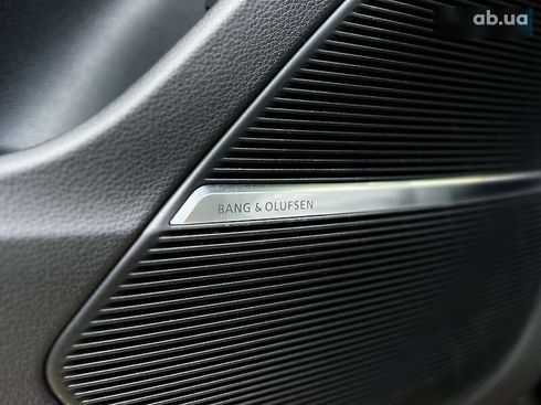Audi SQ8 2021 - фото 25