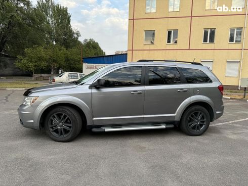 Dodge Journey 2018 серый - фото 5