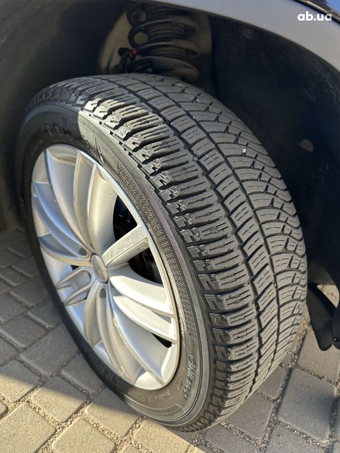 Volkswagen Tiguan 2009 черный - фото 12