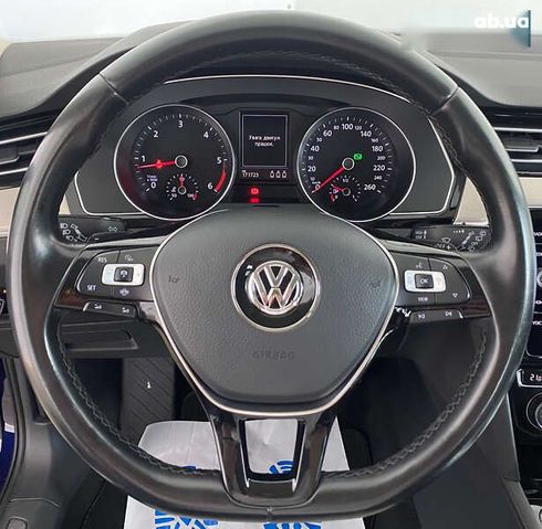 Volkswagen Passat 2019 - фото 13