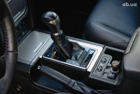 Toyota Land Cruiser Prado 2017 - фото 25