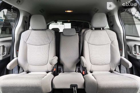 Toyota Sienna 2022 - фото 23