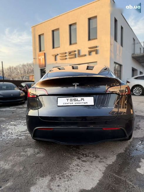 Tesla Model Y 2024 - фото 15