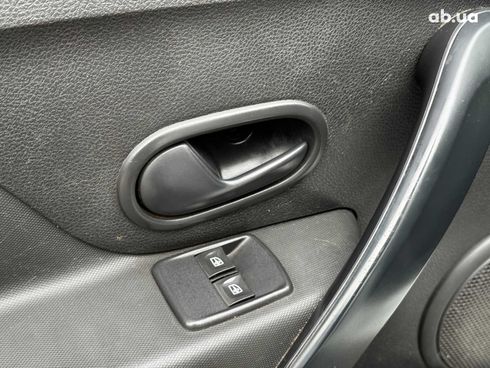 Renault Logan 2015 белый - фото 15