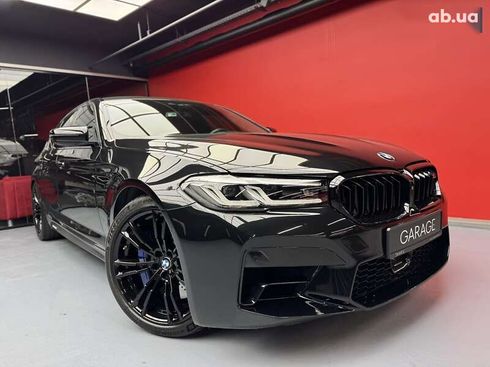 BMW M5 2019 - фото 11