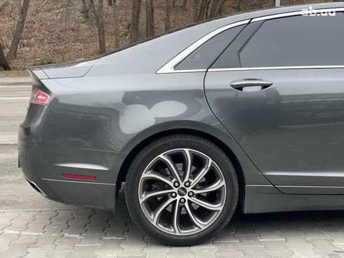 Lincoln MKZ 2019 серый - фото 5