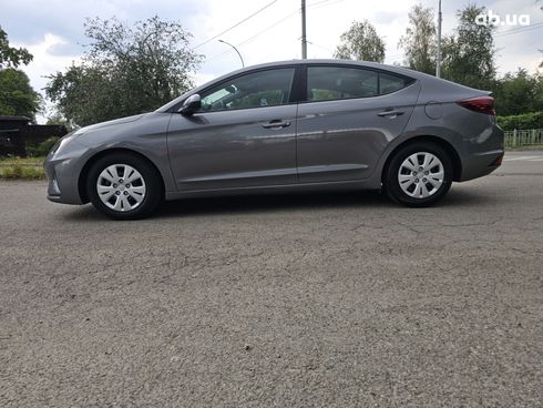 Hyundai Elantra 2019 серый - фото 8