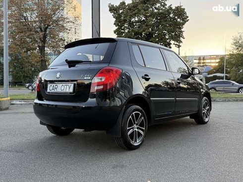 Skoda Fabia 2008 - фото 7
