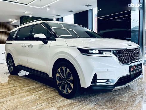 Kia Carnival 2021 - фото 3