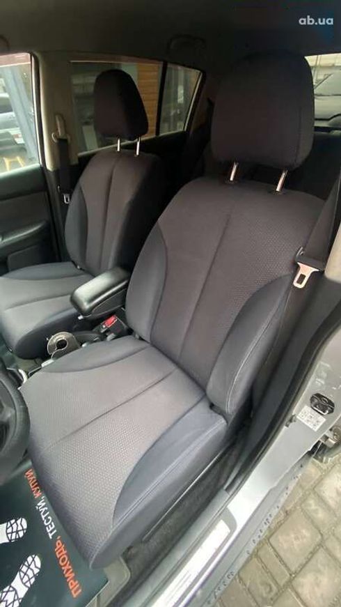 Nissan Tiida 2008 - фото 18