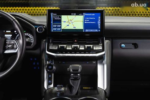 Toyota Land Cruiser 2022 - фото 27