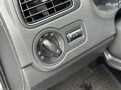 Volkswagen Polo 2009 - фото 12