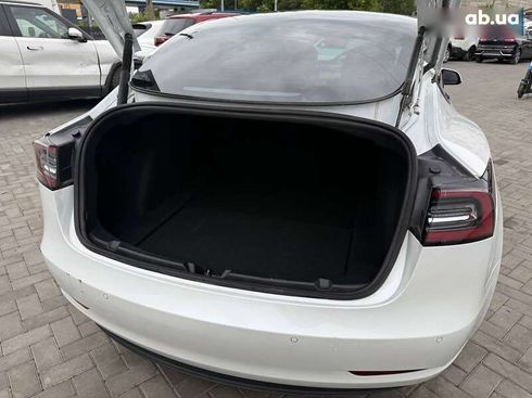 Tesla Model 3 2022 - фото 13