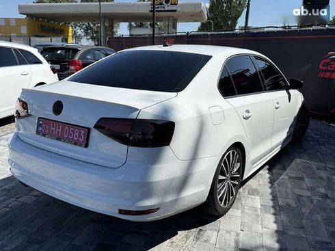 Volkswagen Jetta 2016 - фото 11